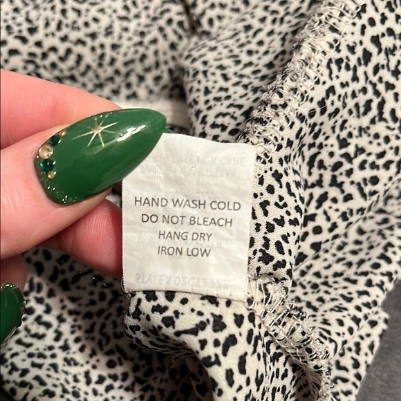 Sienna Sky Animal Print Pebble Peplum Blouse V-Neck Tie Waist Detail Black White - Picture 5 of 6